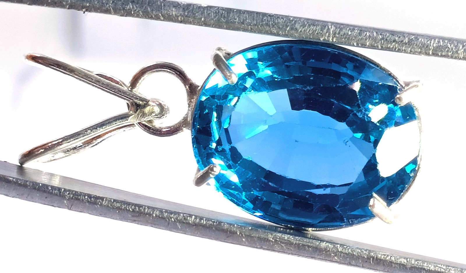 Unique Item 24 Ct Natural Blue Sapphire Pendant Oval Shape 925 Silver IGL 6MHQ