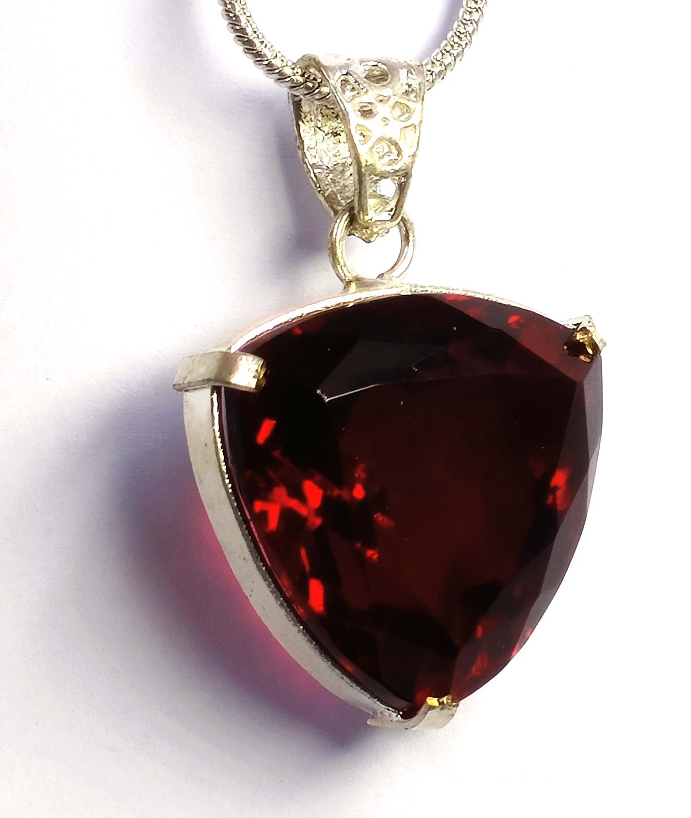 73.45 CT Natural Red Ruby Trillion Shape 925 Silver Pendant IGL Gemstone 6AHJ