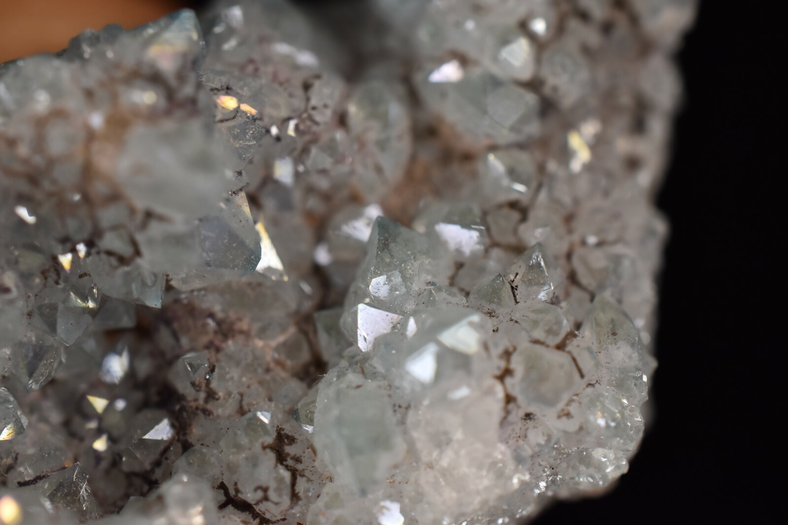 *AQUA AURA* Crystal Cluster 21.6g 4.9cm *CLEAR* Quartz Gold Fumes, Throat Chakra