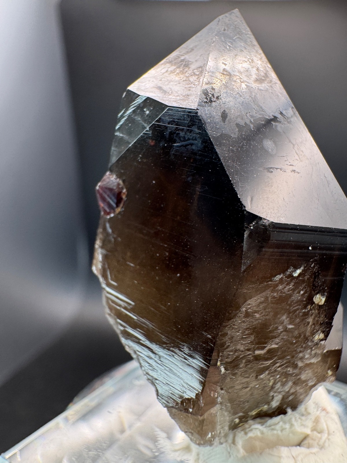 6178 Smoky Quartz Point with Red Garnets and Garnet Inclusions 34g Fu Jian