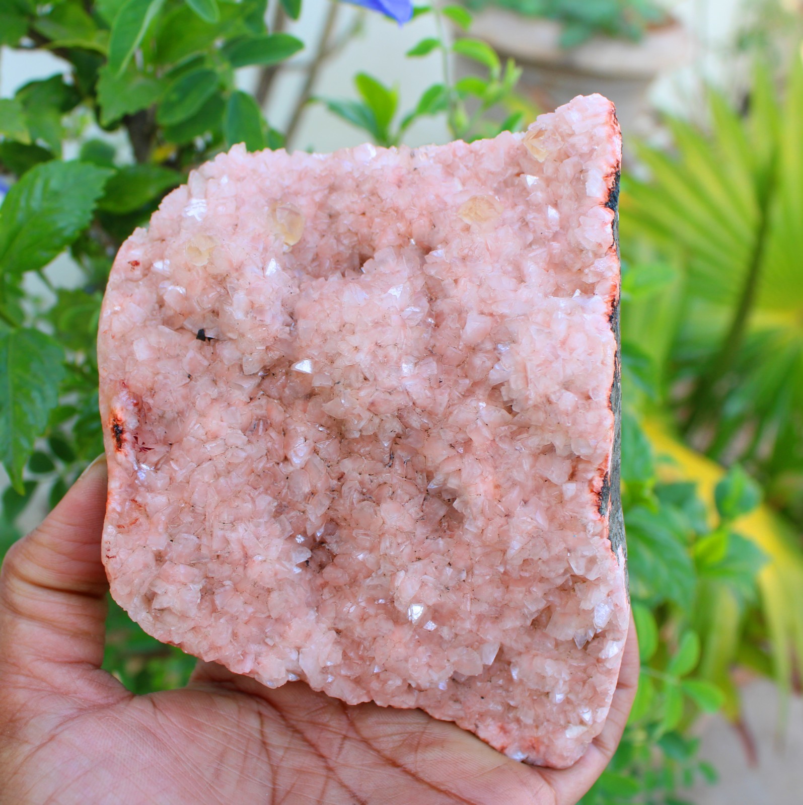CALCITE CRYSTALS ON HEULANDITE MATRIX MINERALS SPECIMEN #A43