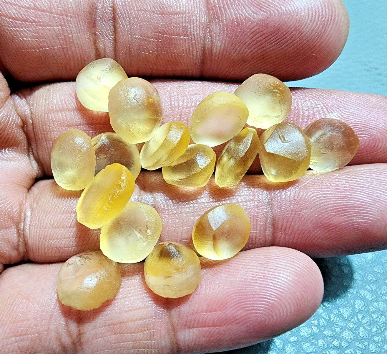 AAA+ Golden Citrine Topaz Without Cutting, 16Pcs Faceted Cabochon Gem 8-11MM