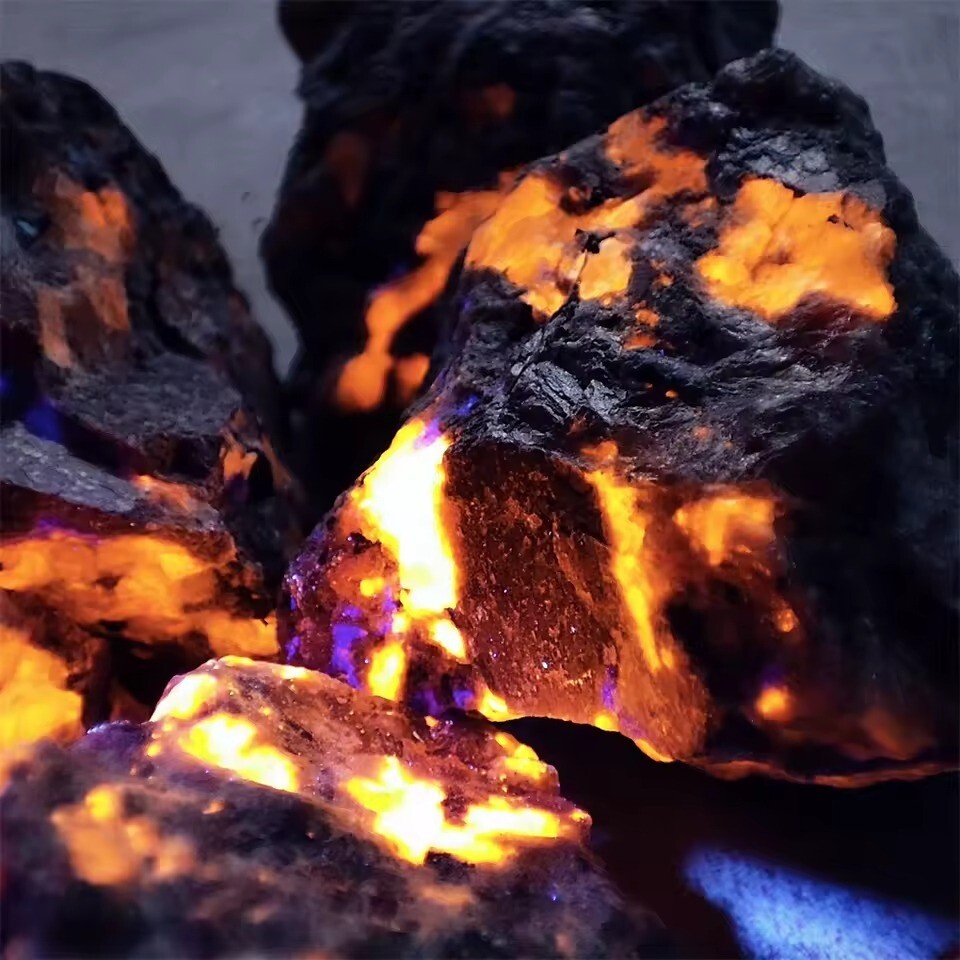 3pcs Natural Raw Rough Yooperlite Flame Stone UV Reactive Fire Rock Specimens