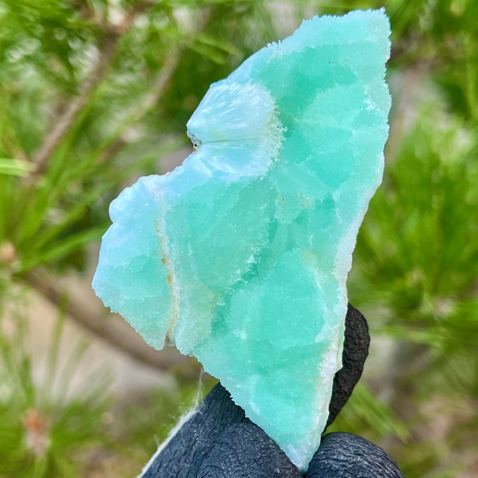 104g Natural beautiful blue texture stone mineral sample quartz crystal
