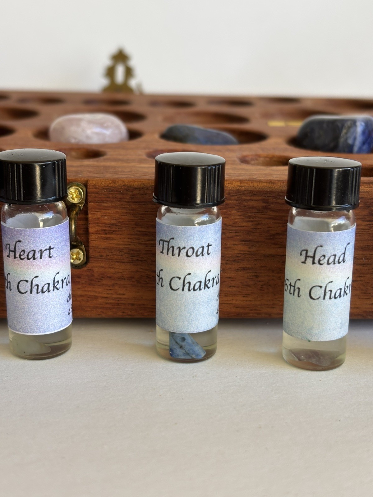 16Pcs Healing Crystals Set, Chakra Quartz & OILS Kit in Wooden Box RARE