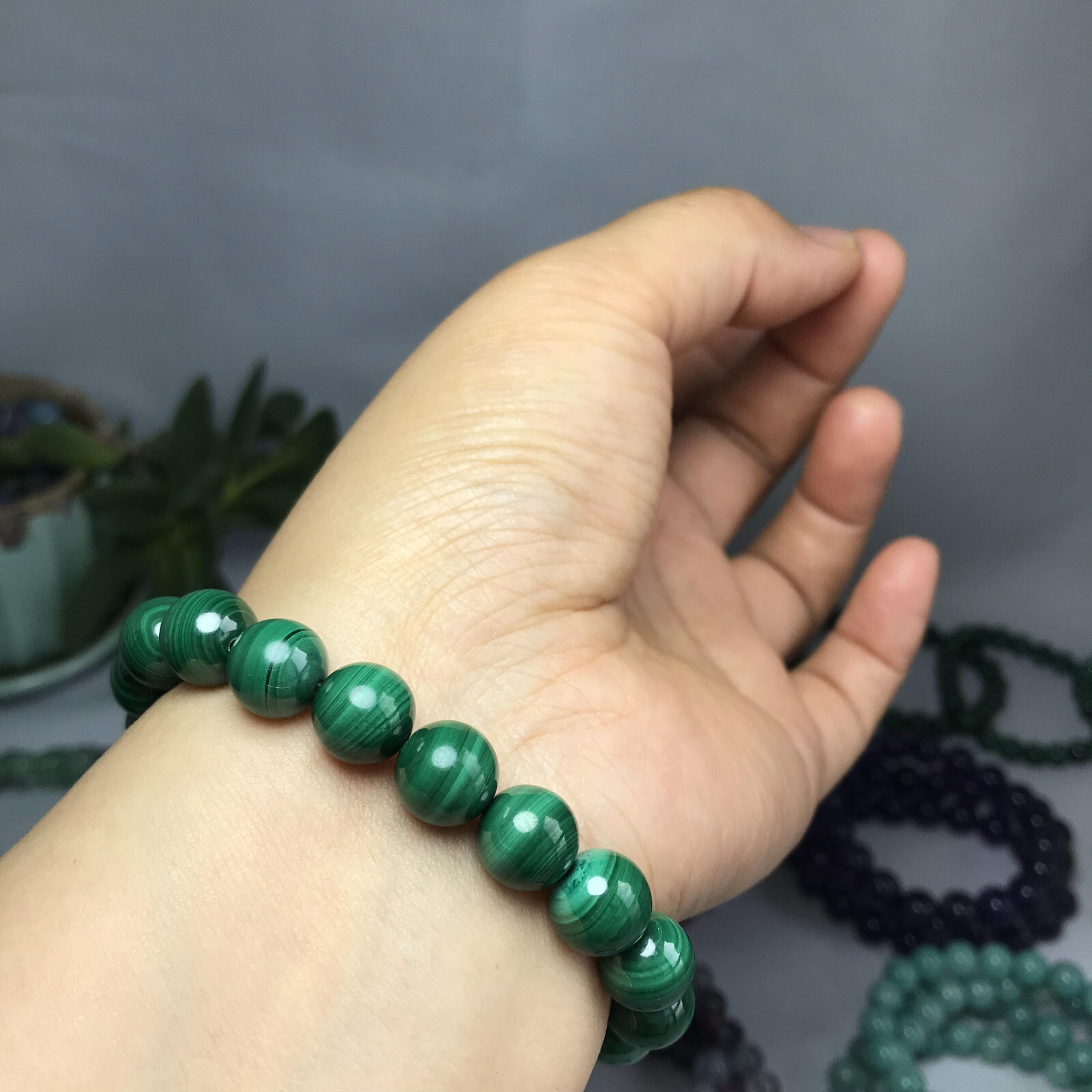 10mm Natural malachite gemstone Crystal chain beads bracelet 39-40g A5262