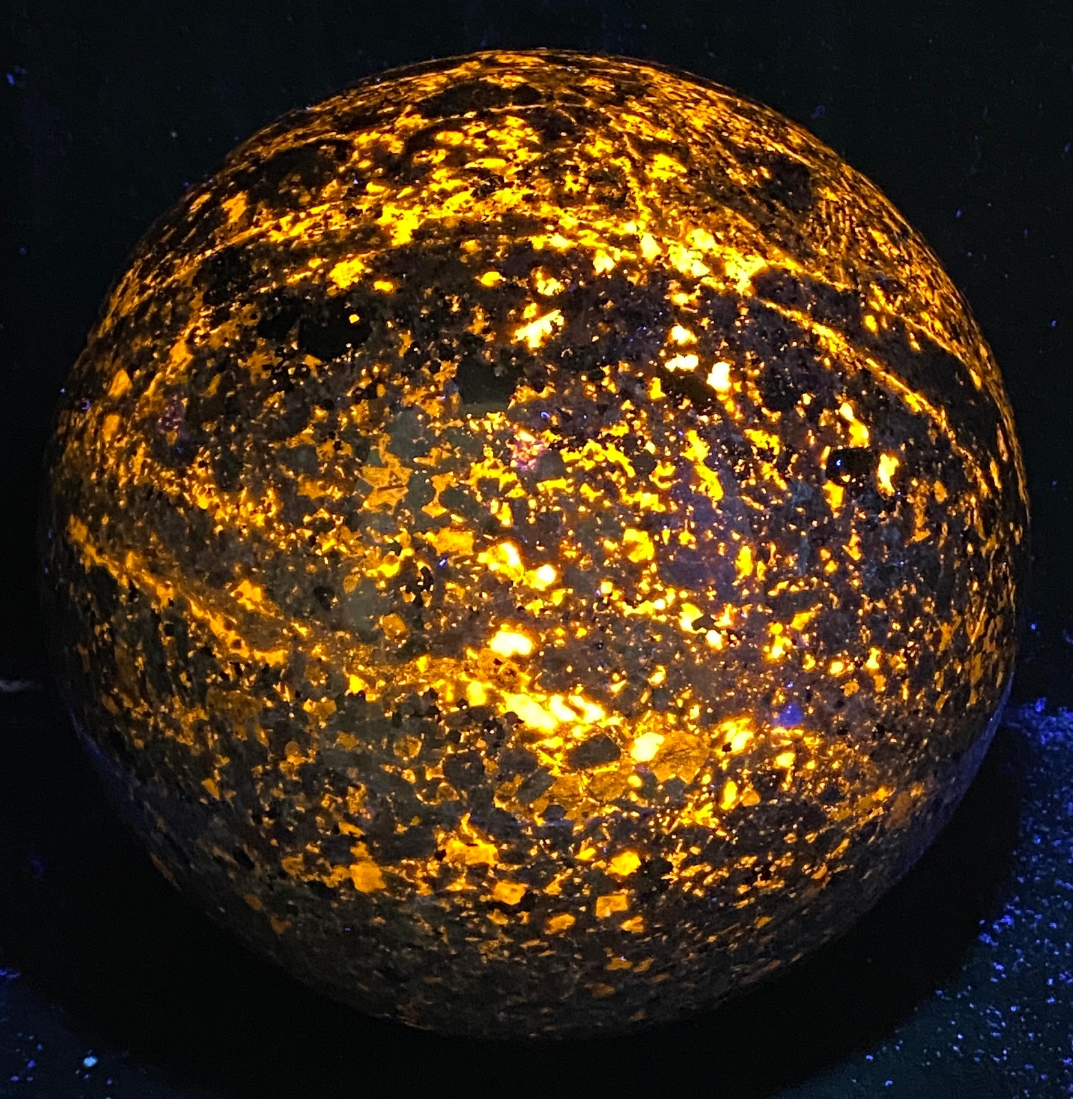 Natural Flame’s stone Sphere crystal ball reiki healing12820G UV Reactivecrystal