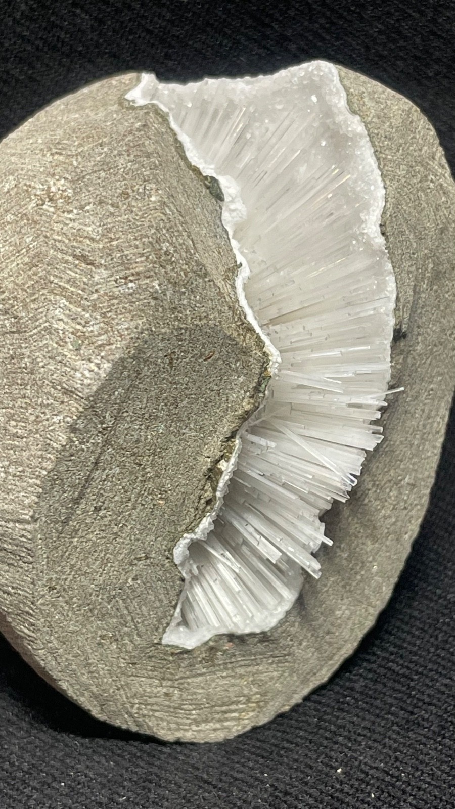 Stunning scolecite spray inside in matrix W/ natural formation of geode