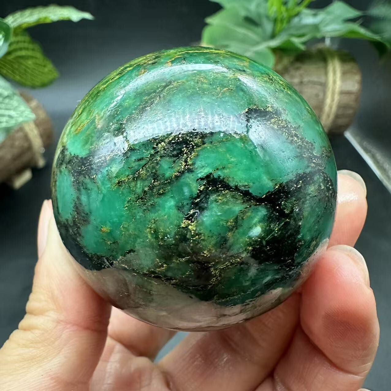 1pc Natural emerald Quartz Ball Crystal polished Sphere Healing energy gift 50mm
