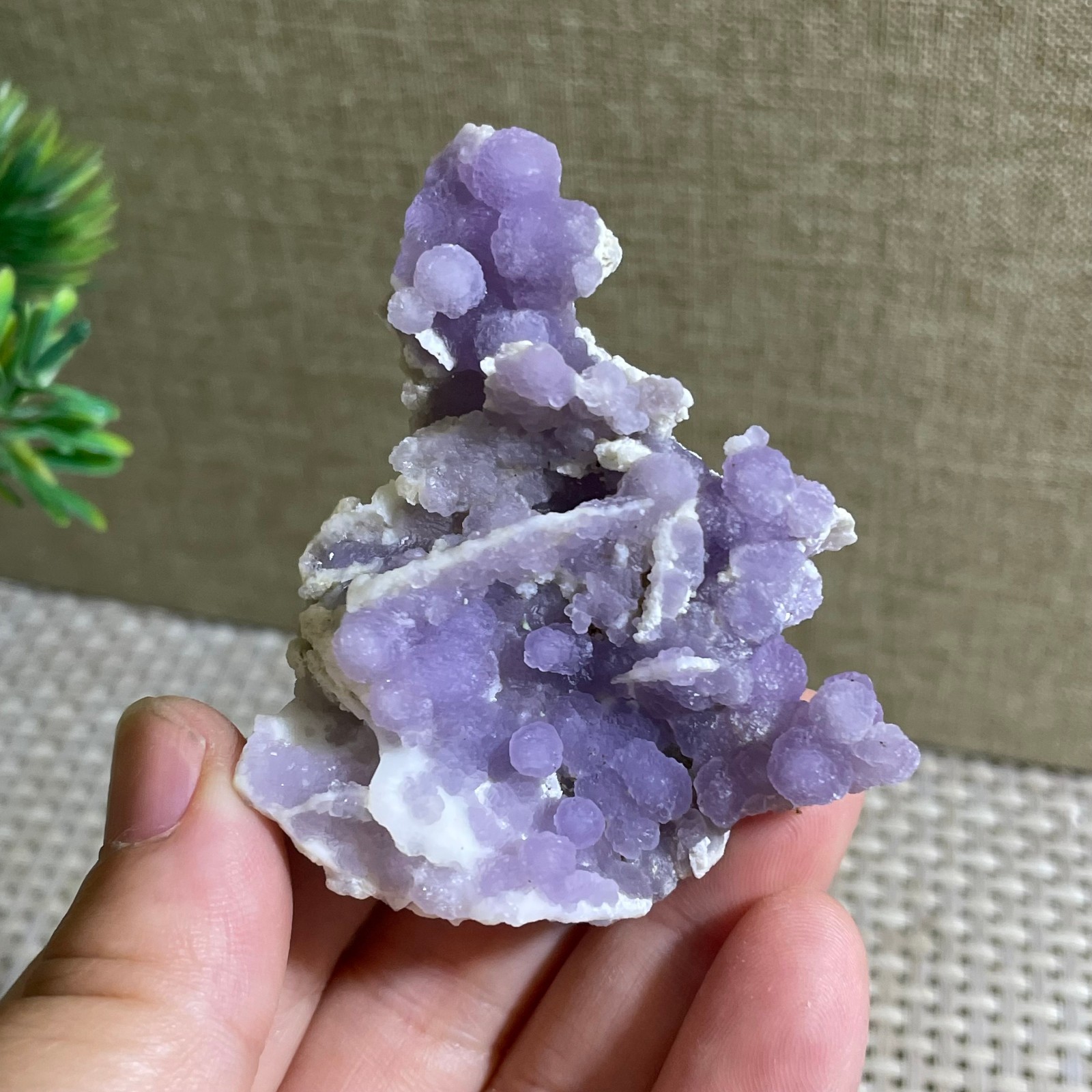37g Purple stone, grape agate, quartz crystal, granular mineral