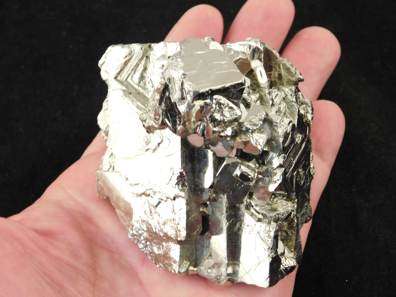 BIG! Stepped PYRITE Crystal CUBE Cluster Nice and 100% Natural Peru 631gr