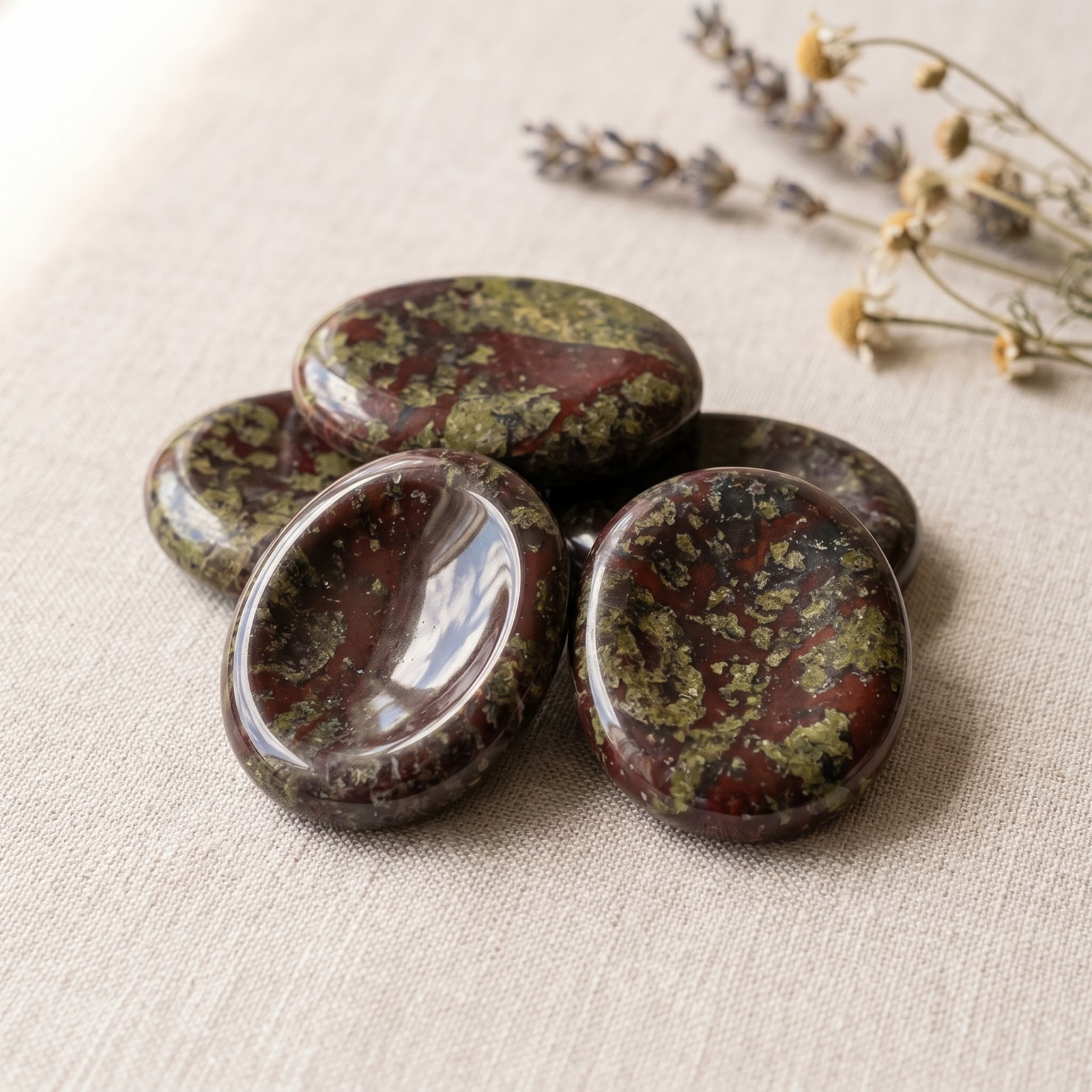 1PC Natural Polished Crystal Worry Stone Stress Relief Pocket Healing Stone