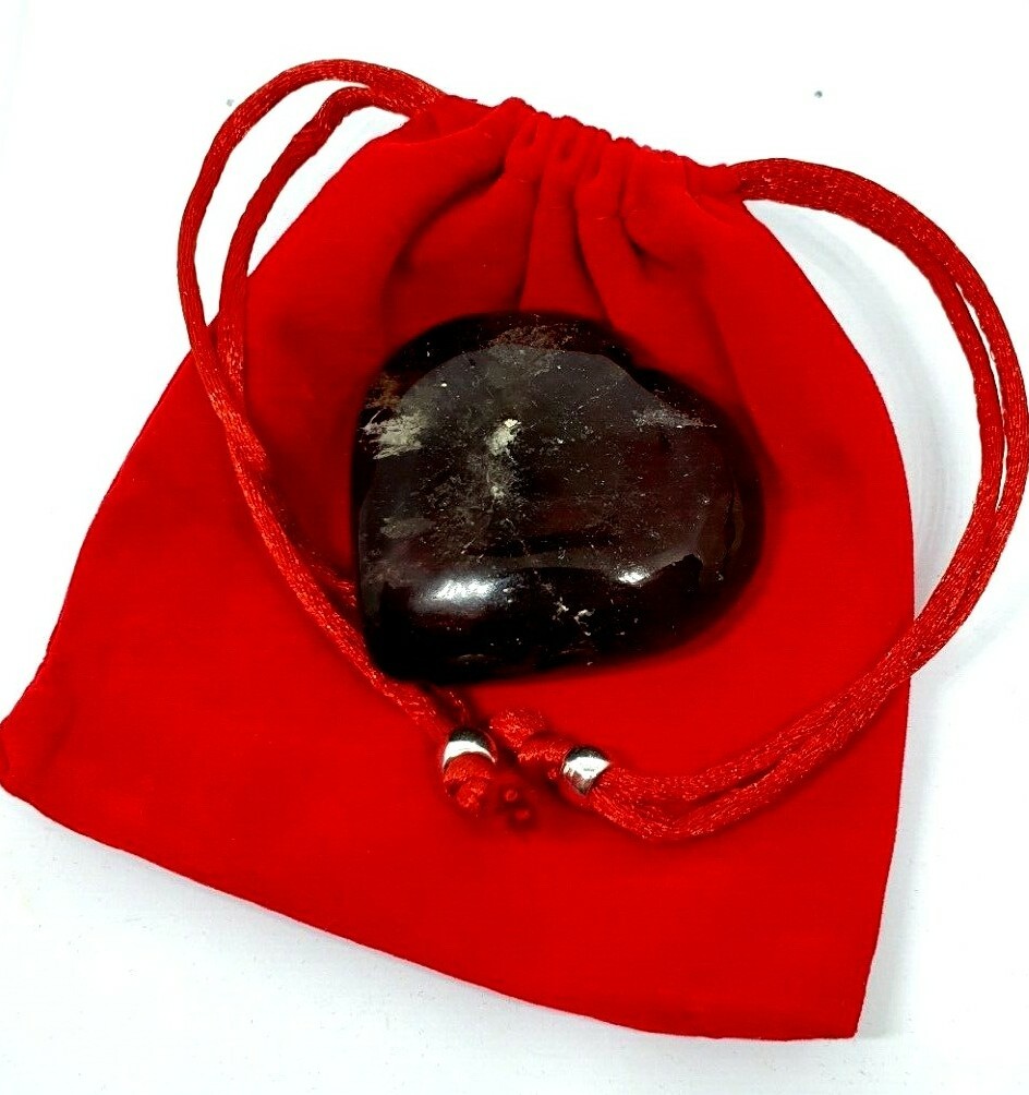Smoky Quartz Heart Carving Real Crystal Protective Energy 83g 5 x 5 x 2.3 cm s3