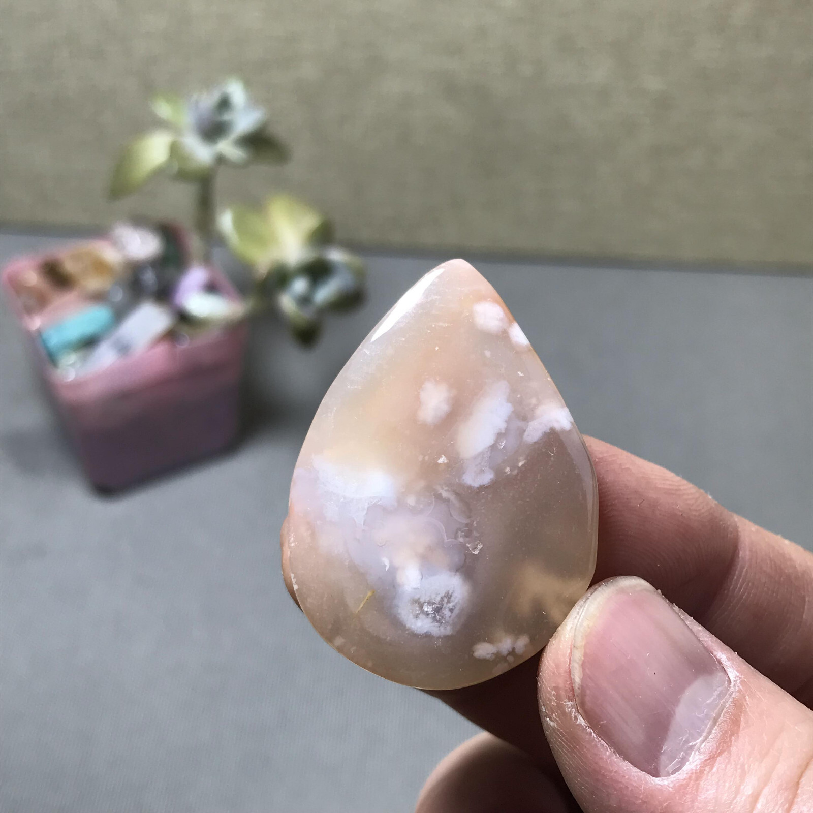 41mm Natural sakura slice gemstone polish/rough Crystal specimens 16g A6053