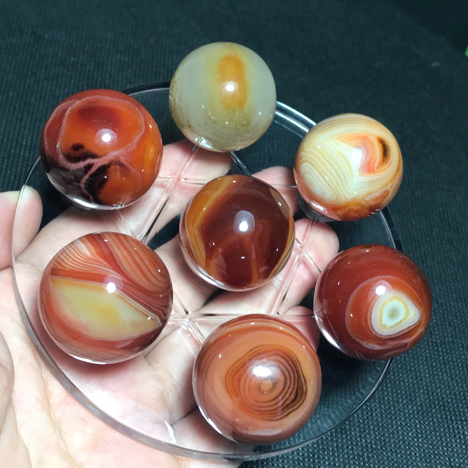 195g 7pcs 26mm Polished Silk Banded Lace Agate Ball Madagascar+base 476