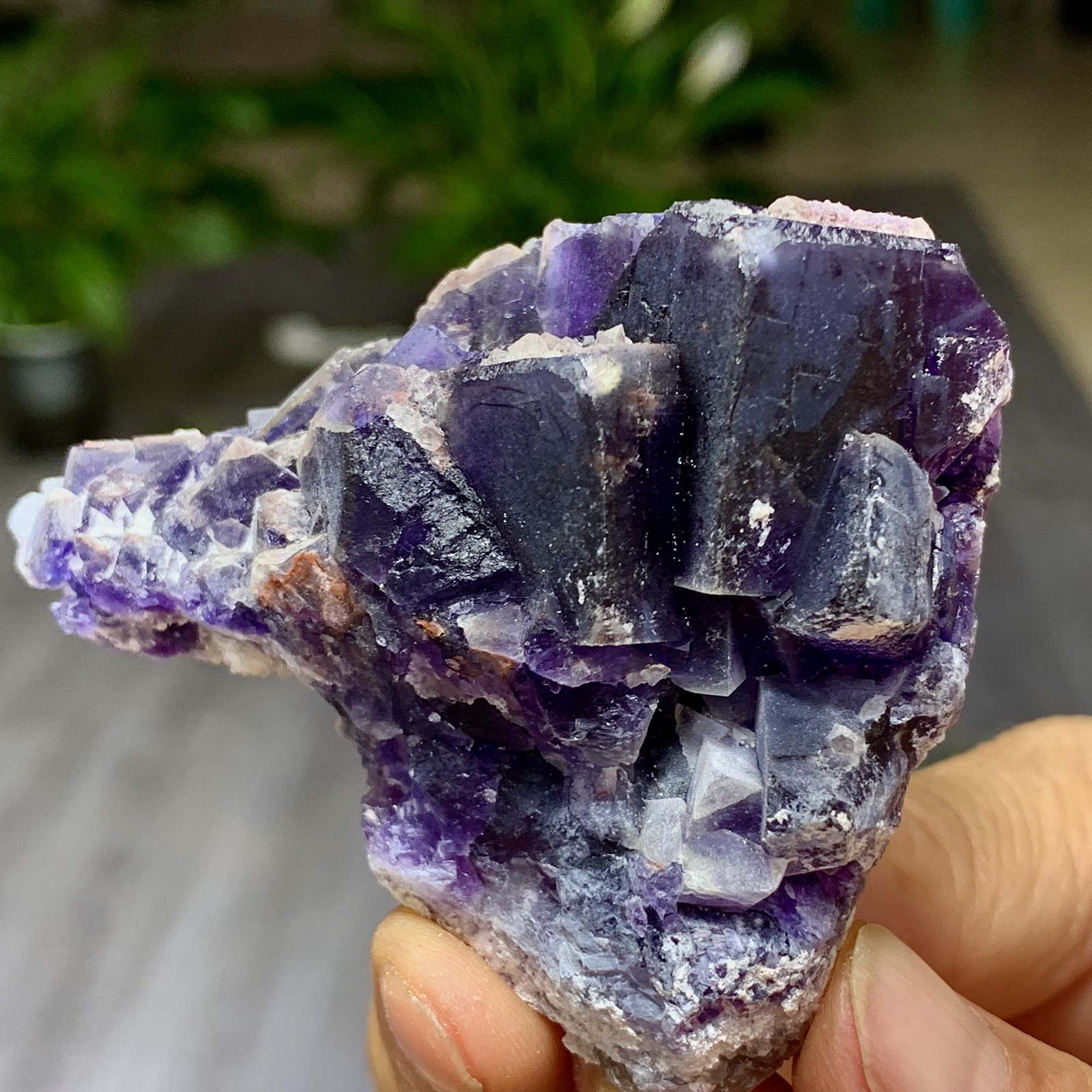 100G Rare transparent purple cubic fluorite mineral crystal sample/China