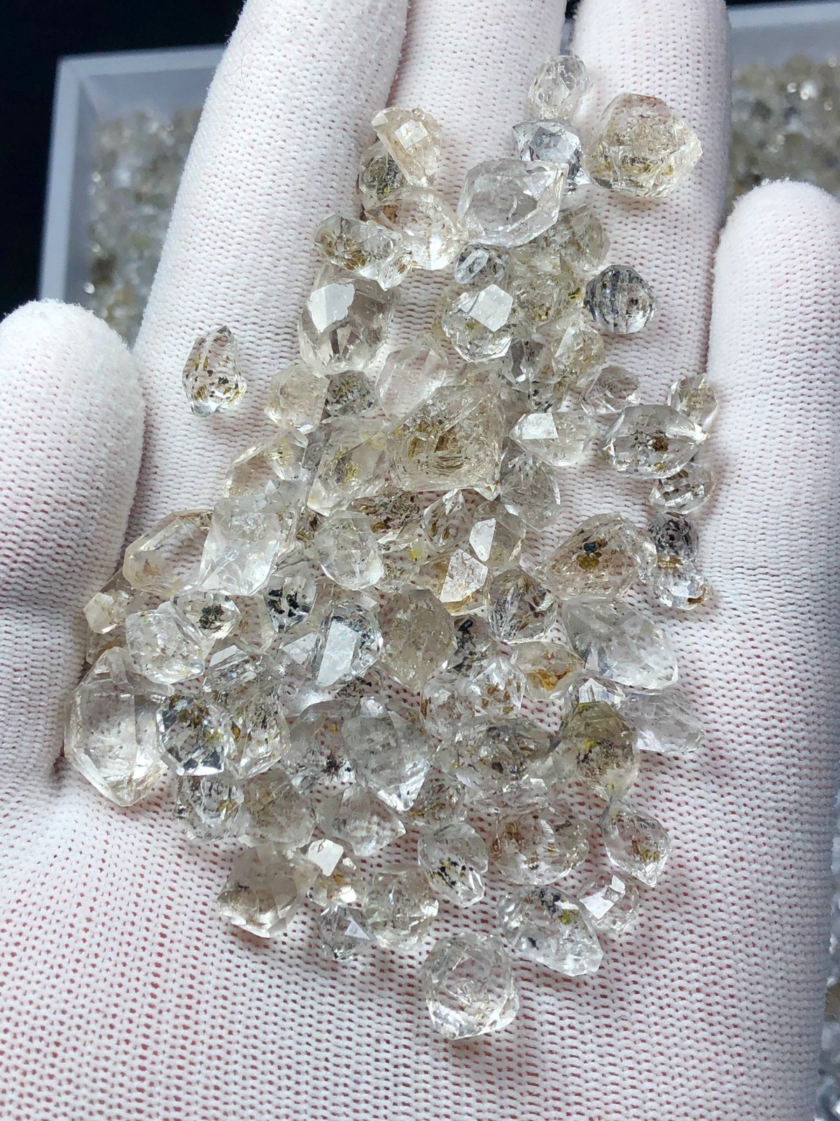 Excellent DIAMOND QUARTZ Crystals lot- Pakimers – 430 grams – from Pakistan