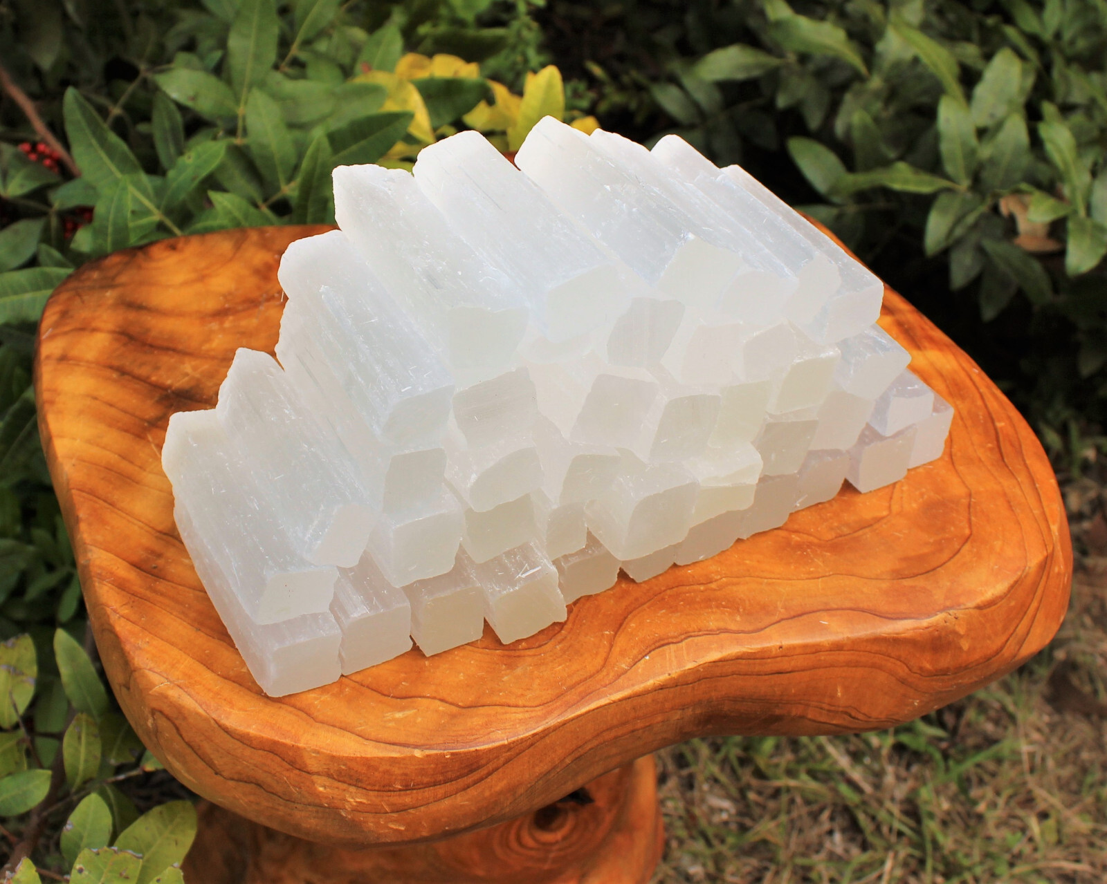 10 lb Bulk Wholesale Lot 2.5″ – 3″ Selenite Logs Crystal Stick Wand Blade