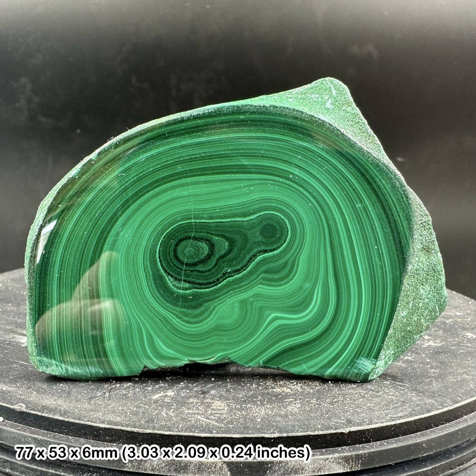 Stunning malachite slices from congo – nature’s green masterpieces!