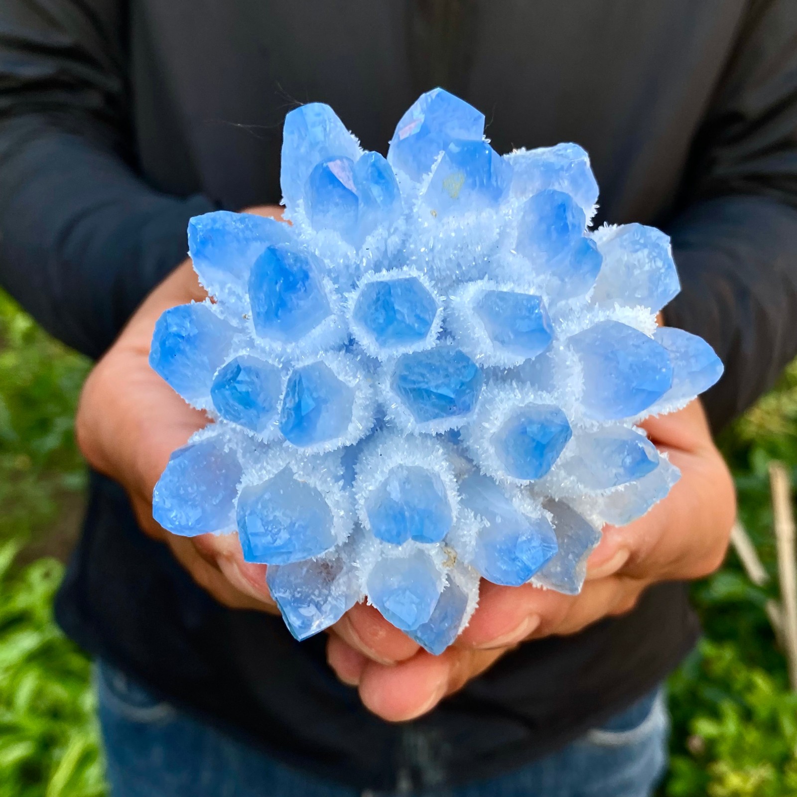 404G New Find blue Phantom Quartz Crystal Cluster Mineral Specimen Healing