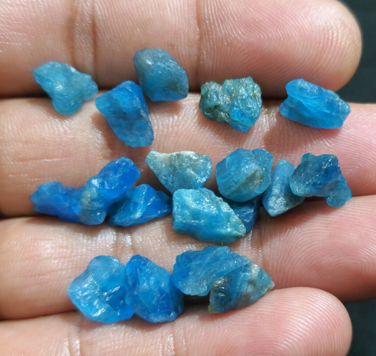Fantastic Blue Apatite Raw 18 Pcs Lot Size 10-12 MM Crystal Rough Loose Gemstone