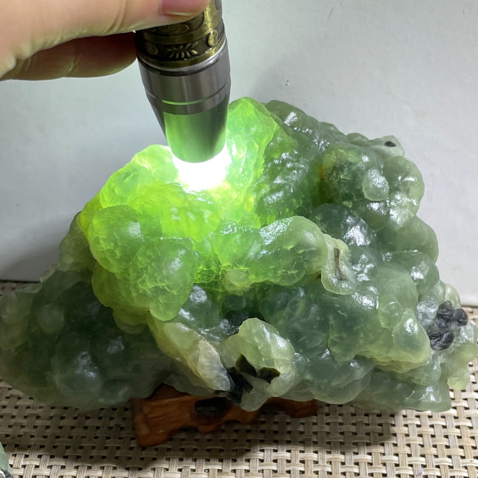 Natural green chalcedony grape agate crystal specimen Indonesia 1157g b105
