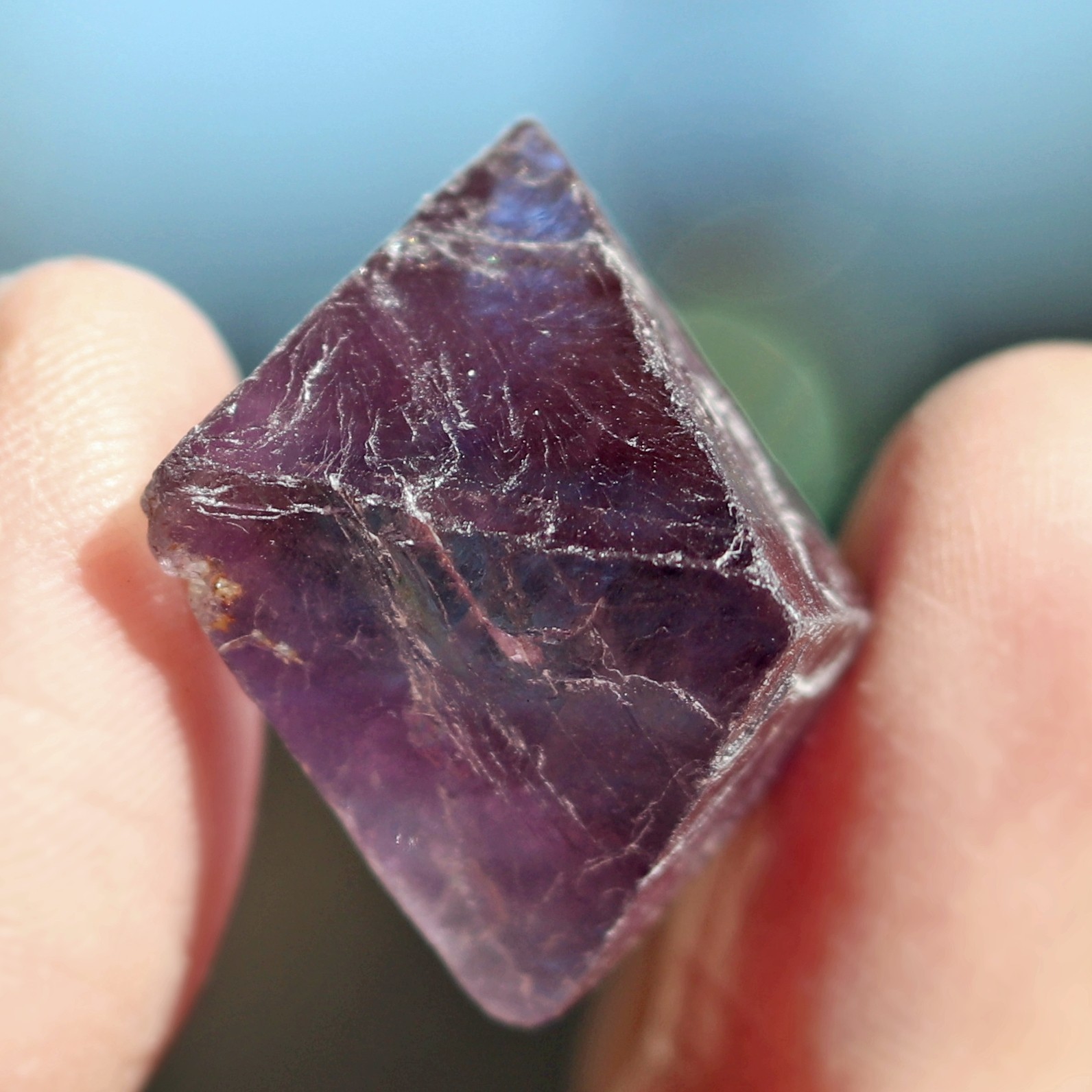 Fluorescent Mineral Specimen: Fluorite Octahedron (FLU63)