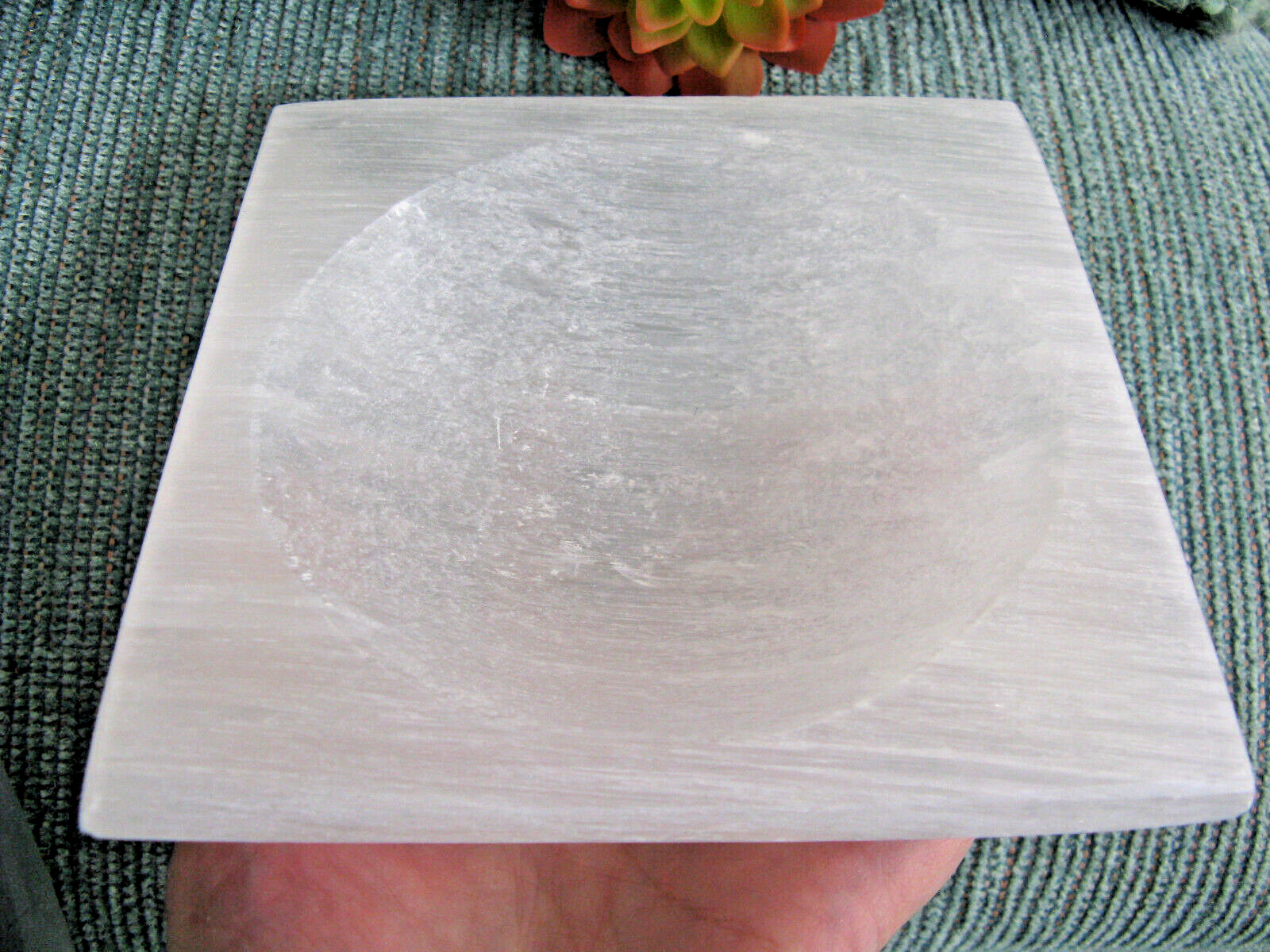 NEW XL NATURAL SATIN SPAR SELENITE HEALING CRYSTAL BOWL–2lb. 4 5/8oz. (1,021g)