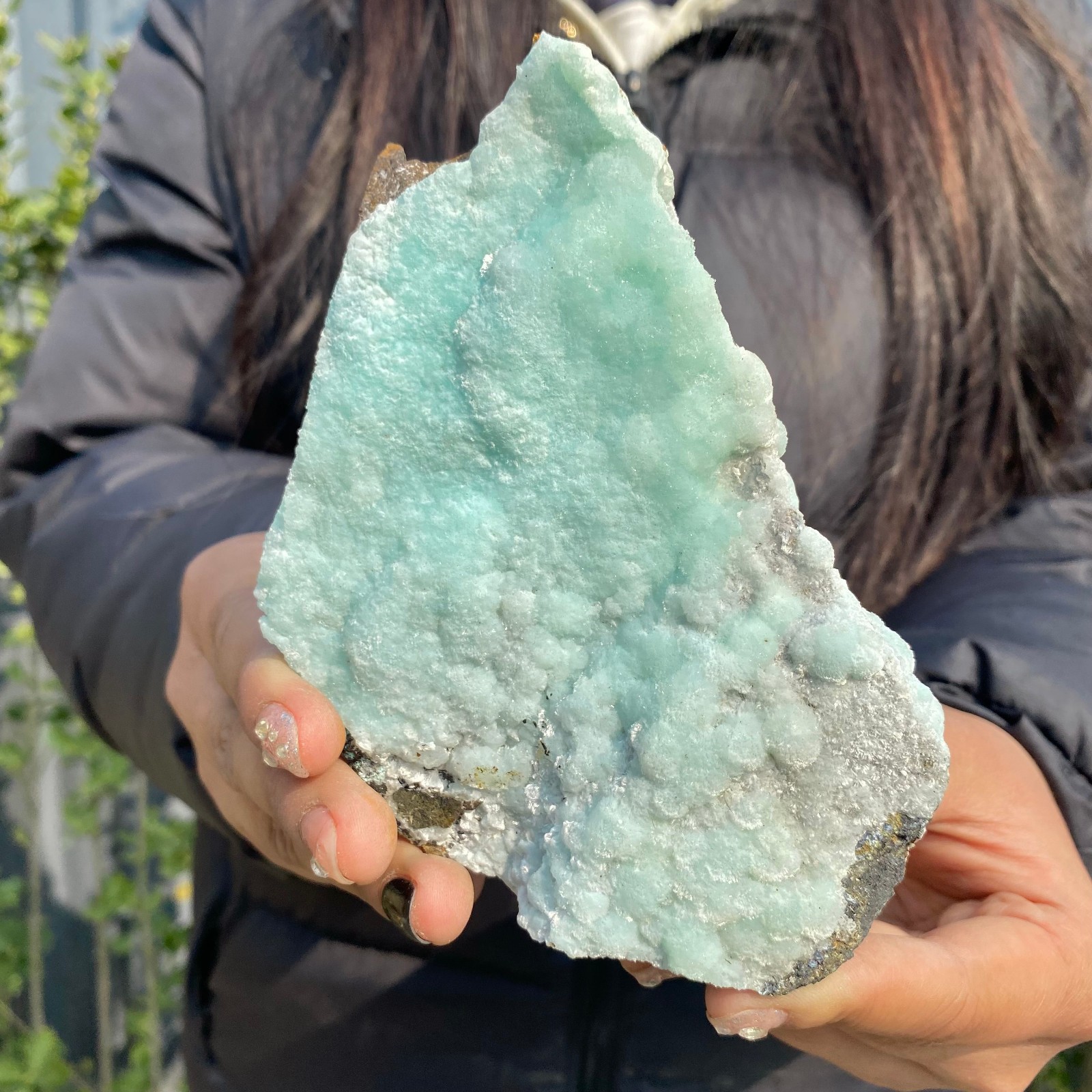 437G Natural Clear Blue-vein Crystal stone Rare Mineral Specimens China