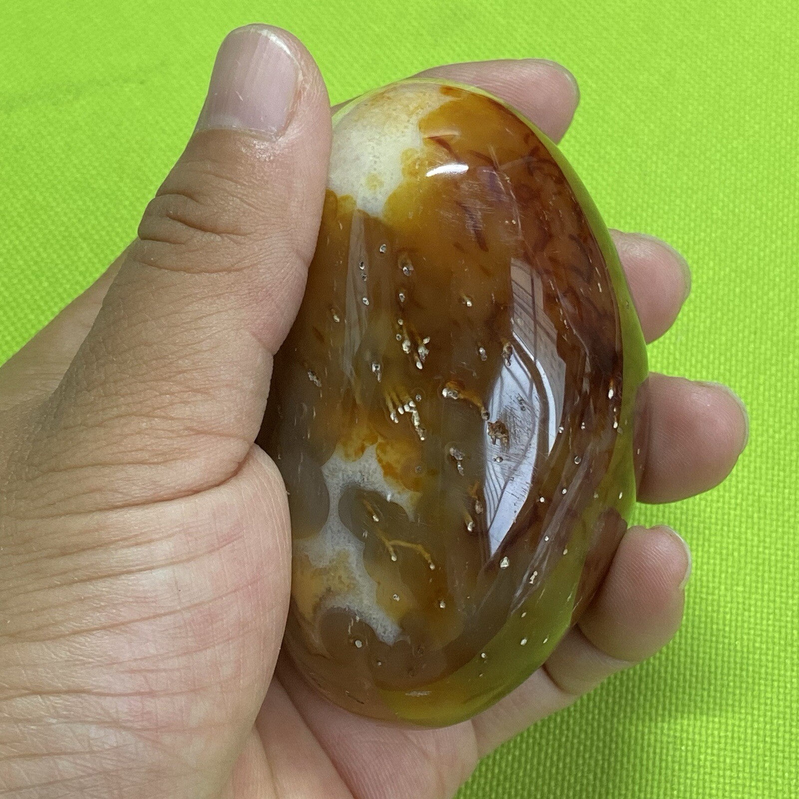 77mm242g Beautiful Patterns Red Agate Carnelian Palm Stone Reiki Crystal Md Y098