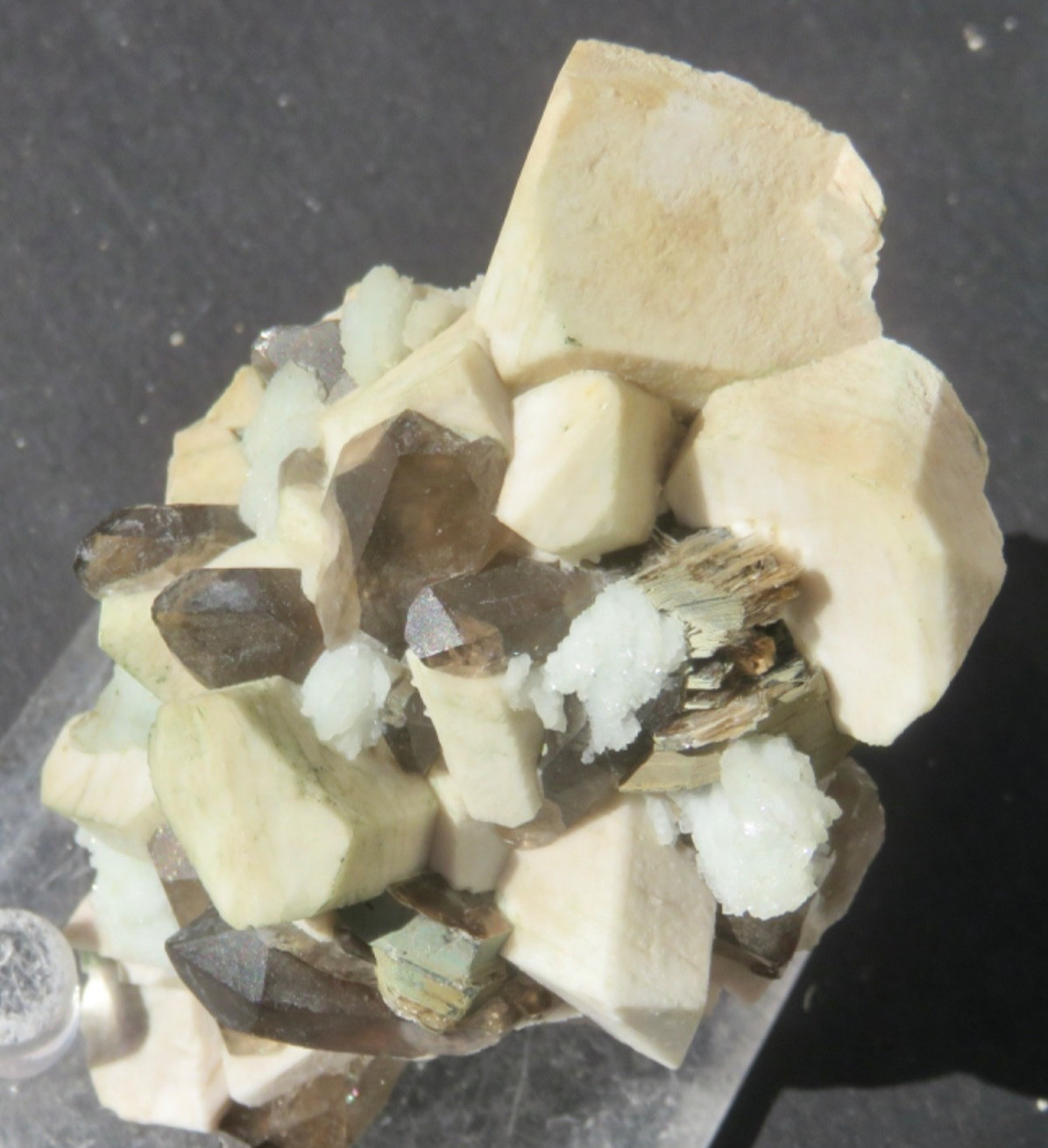 MICROCLINE, ALBITE, SMOKY QUARTZ CRYSTALS – MOAT MOUNTAIN – CONWAY, N.H.