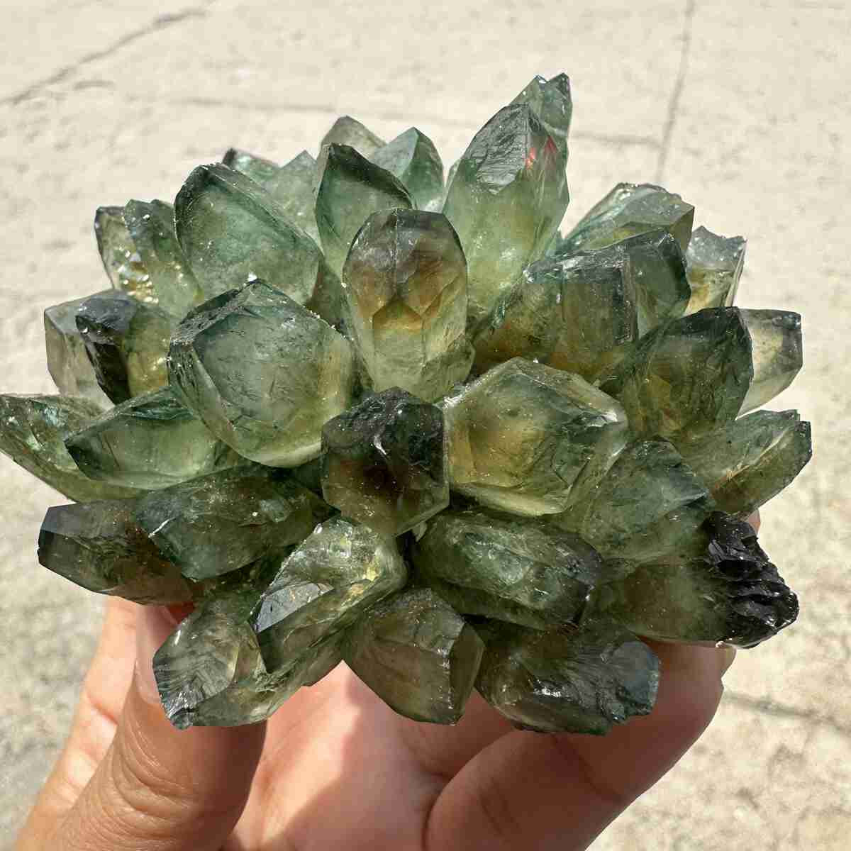 New Find green Phantom Quartz Crystal Cluster Mineral Specimen Healing 300g+ 1pc