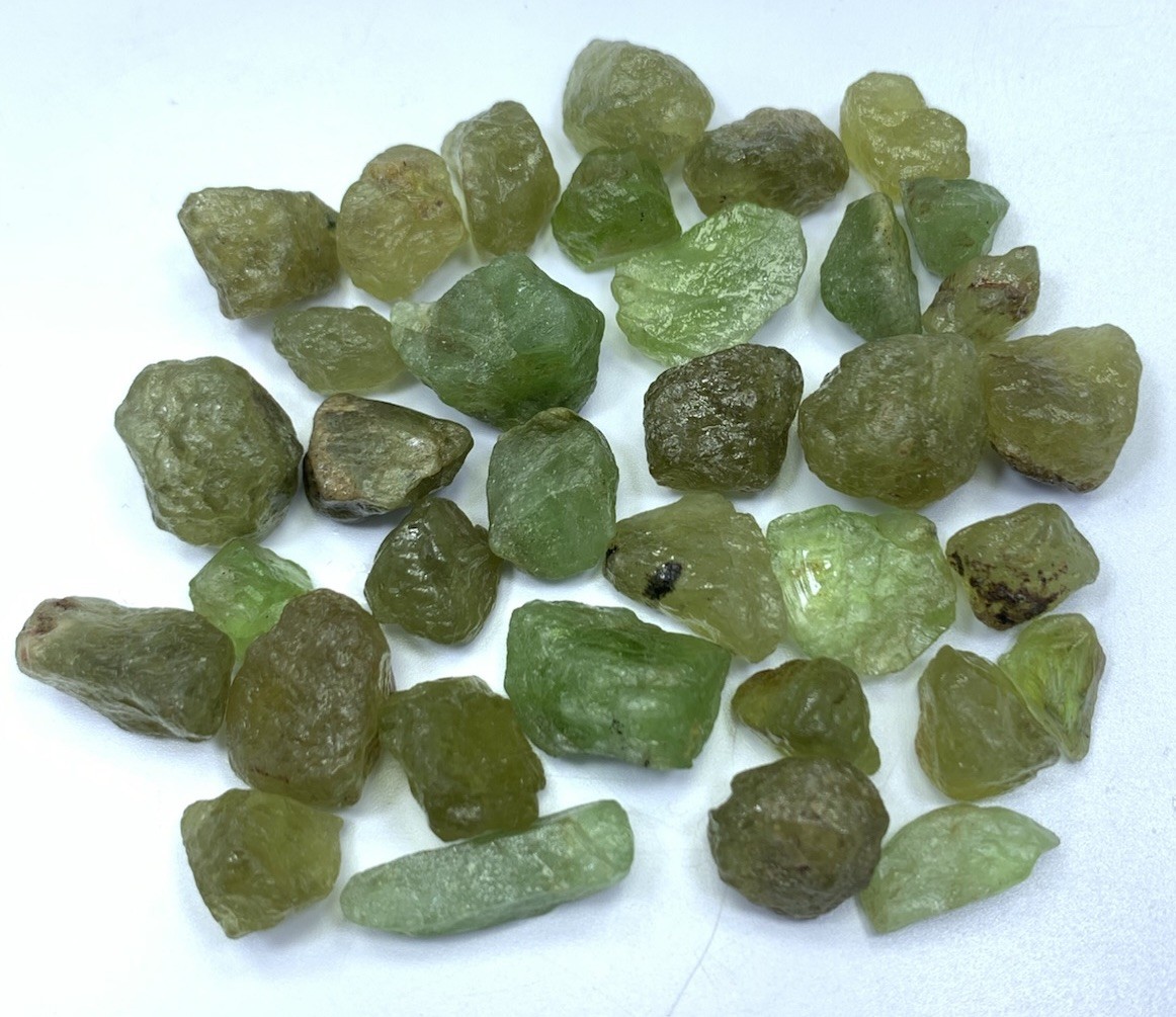270 Ct Natural Rough Lot Peridot From Pakistan