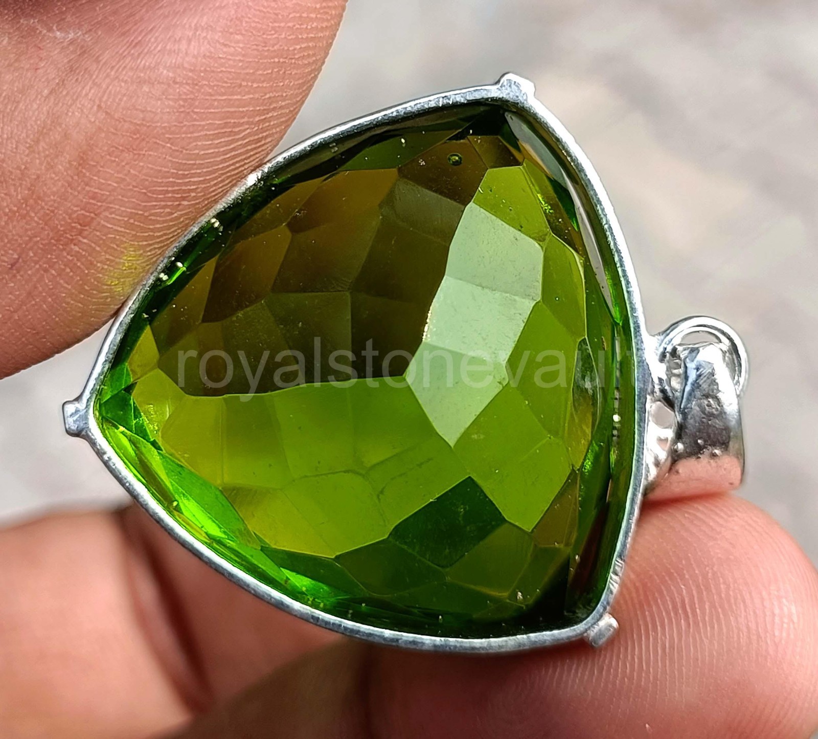 100.80 Ct Natural Peridot Trillion Shape 925 Silver Pendant Free Chain IGL 6FHM
