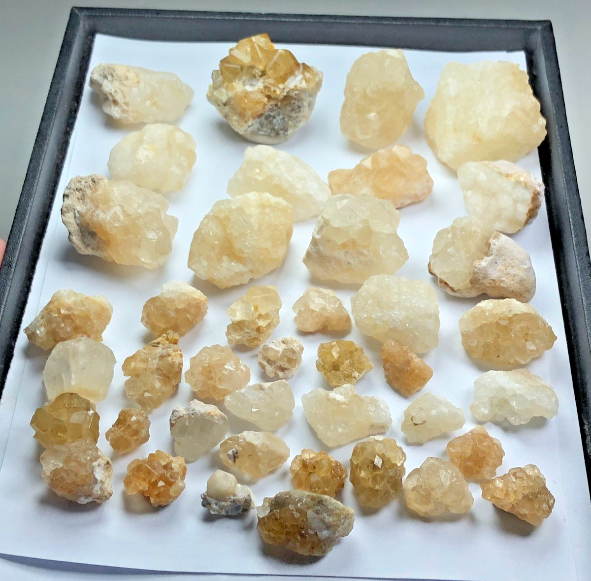 UNIQUE Grossular Leuco GARNET BUNCHES – 220 Grams – Danishkul KPK PAKISTAN