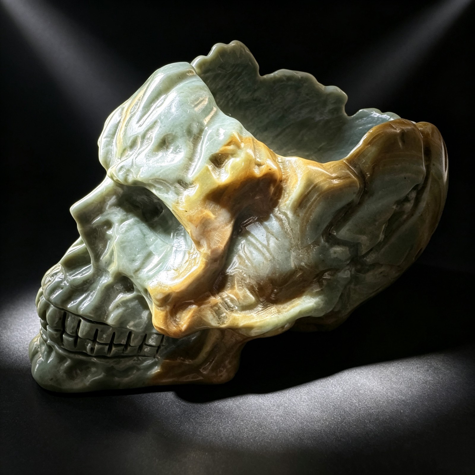 Hand Carved Songhua Stone Predator Skull Ashtray Gothic Sci-Fi Man Cave Decor