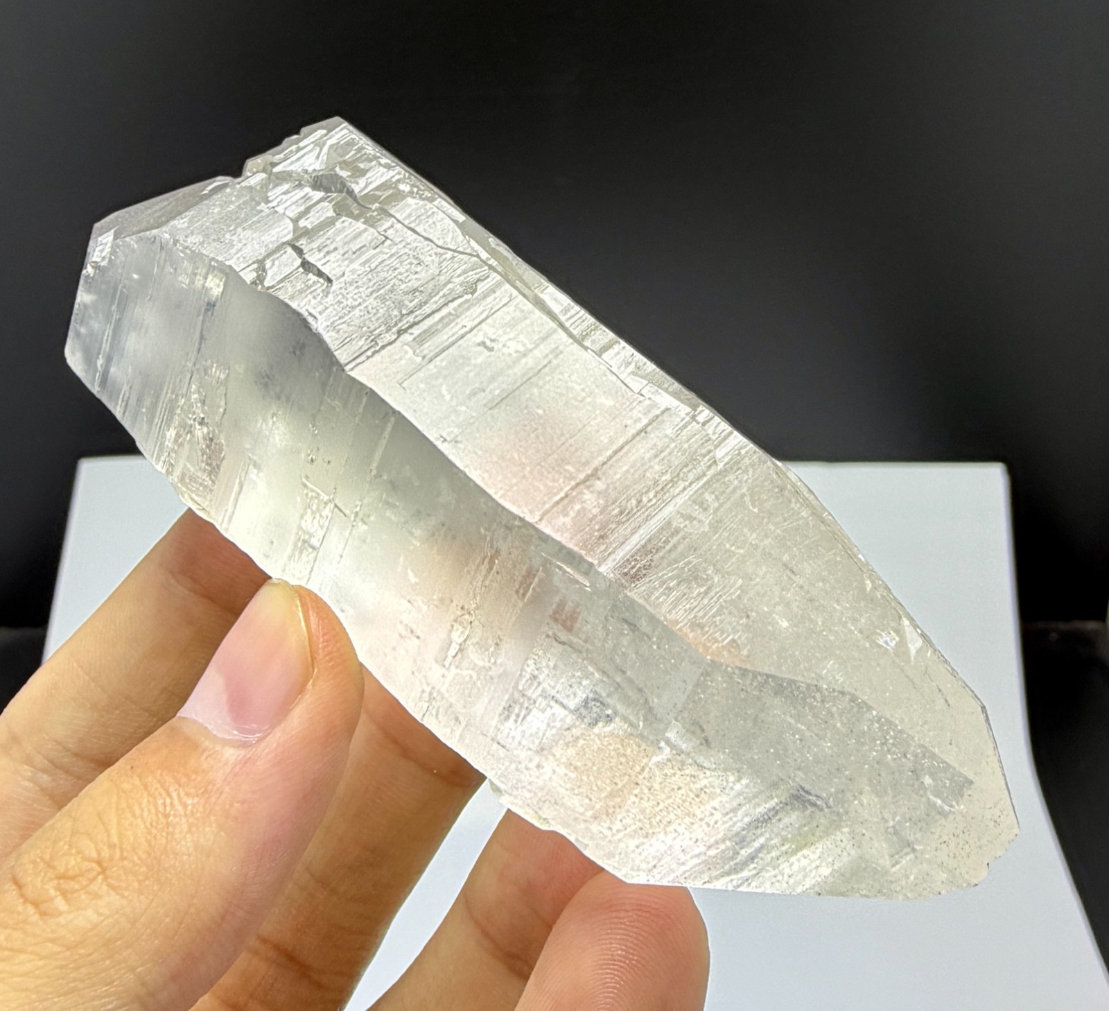 Attractive Double Terminated Eye Clean Quartz Crystal. @PAK 177 Grams