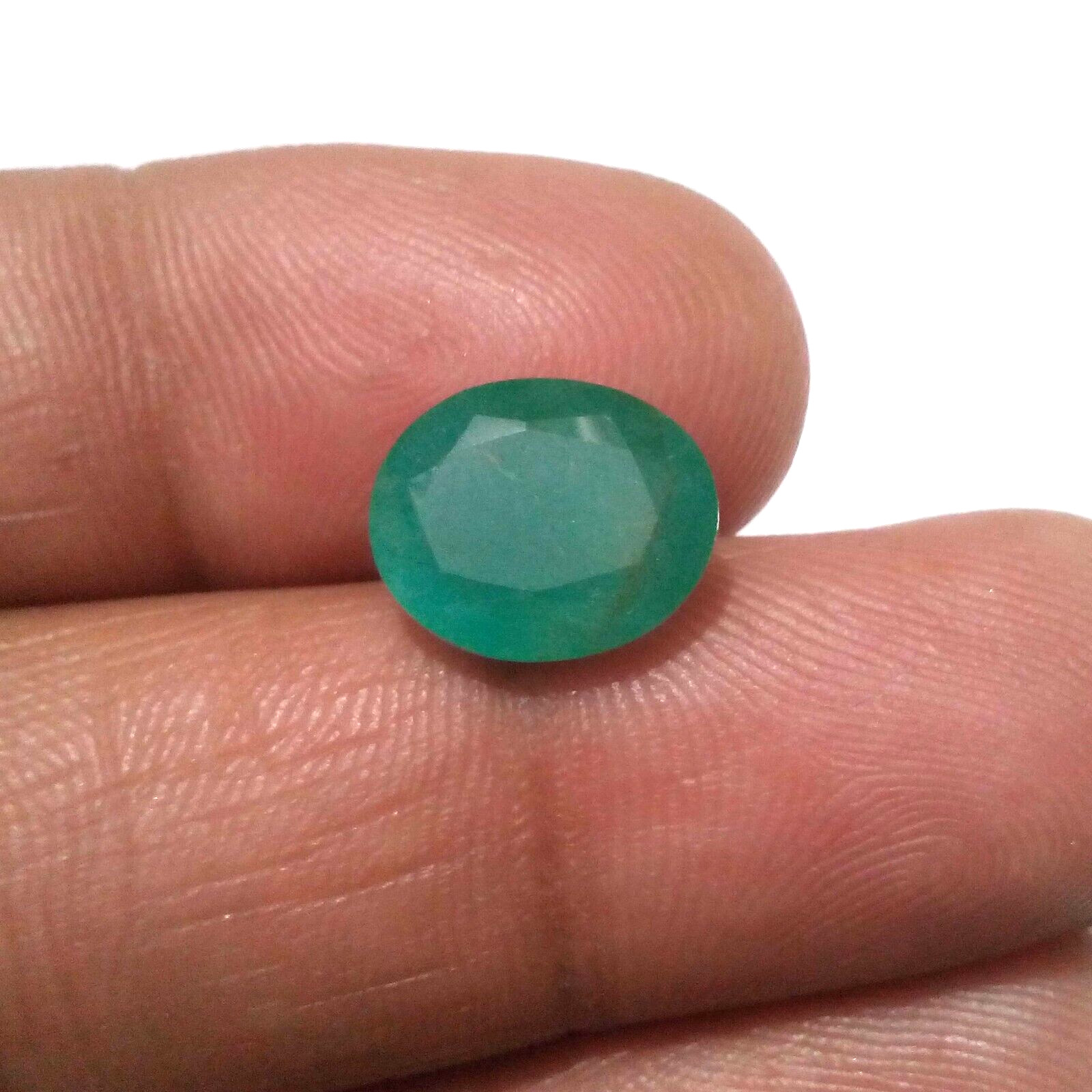 Natural Glowing Zambian Emerald Oval Shape 5.55 Crt Green Faceted Loose Gemstone