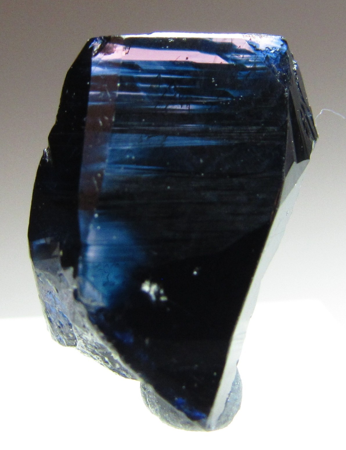 EXCEPTIONAL COLOR ZONE GEM WINZA SAPPHIRE CRYSTAL!!! WINZA TANZANIA