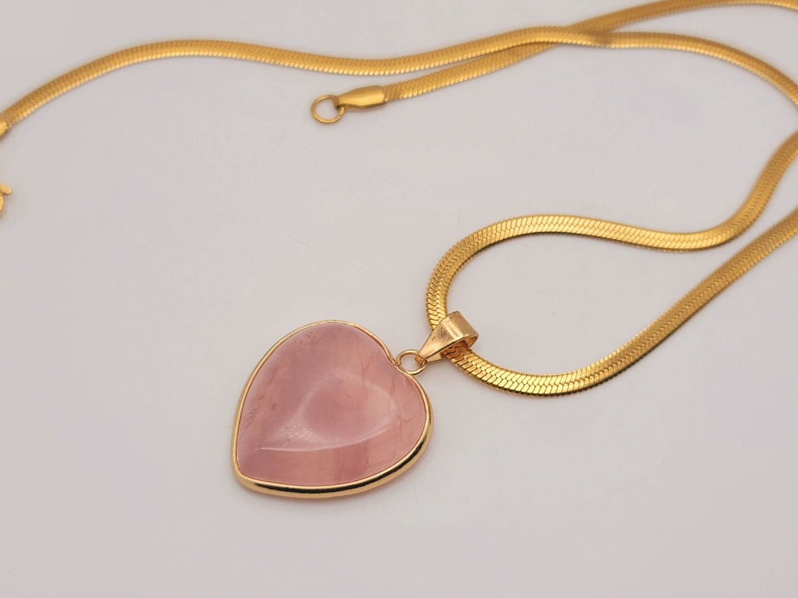 Genuine Natural Handmade Crystal Choker Necklace Gold Tone Heart shaped Rose Qua