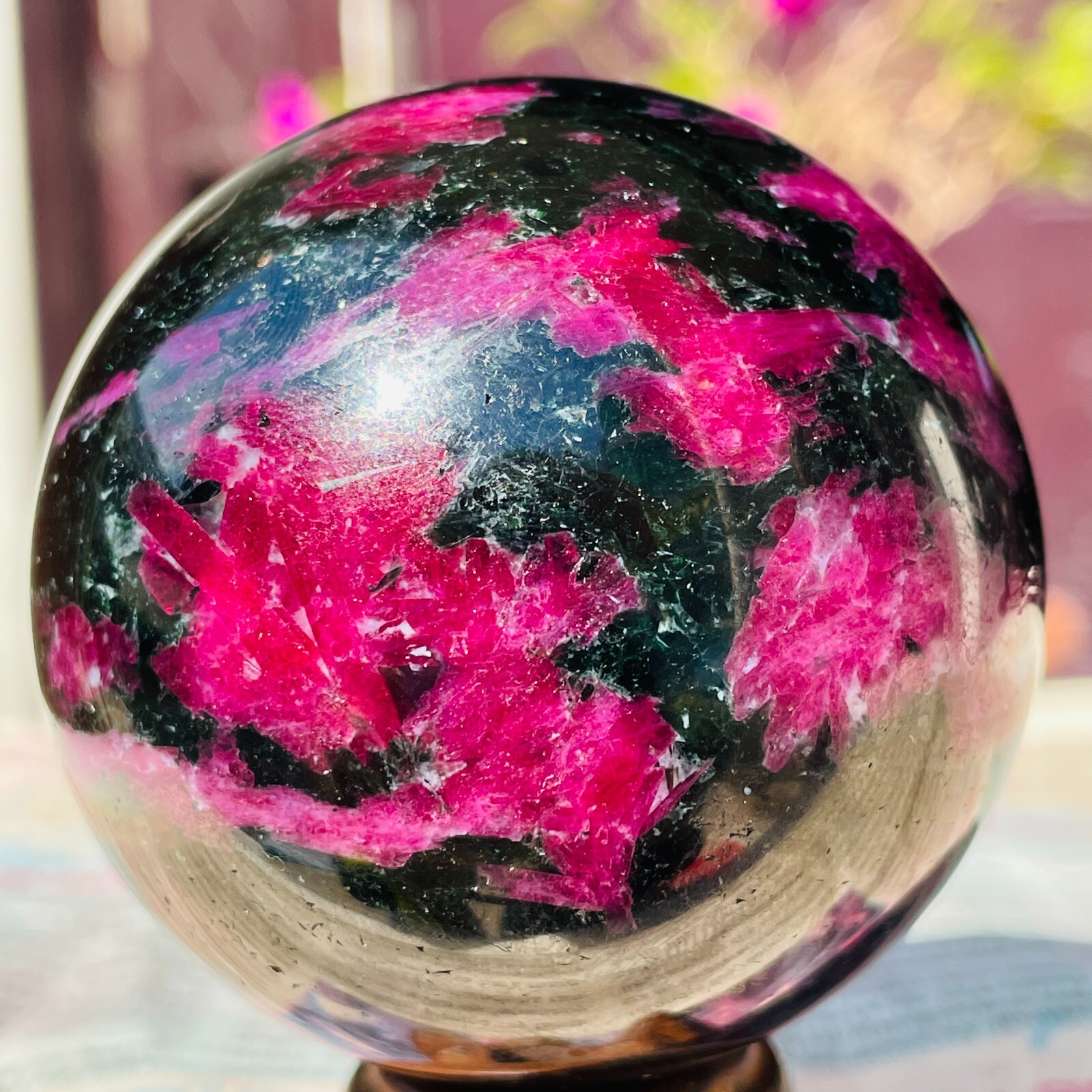392g Natural Ruby Zoisite Quartz Crystal Gemstone Sphere Ball Specimen Healing