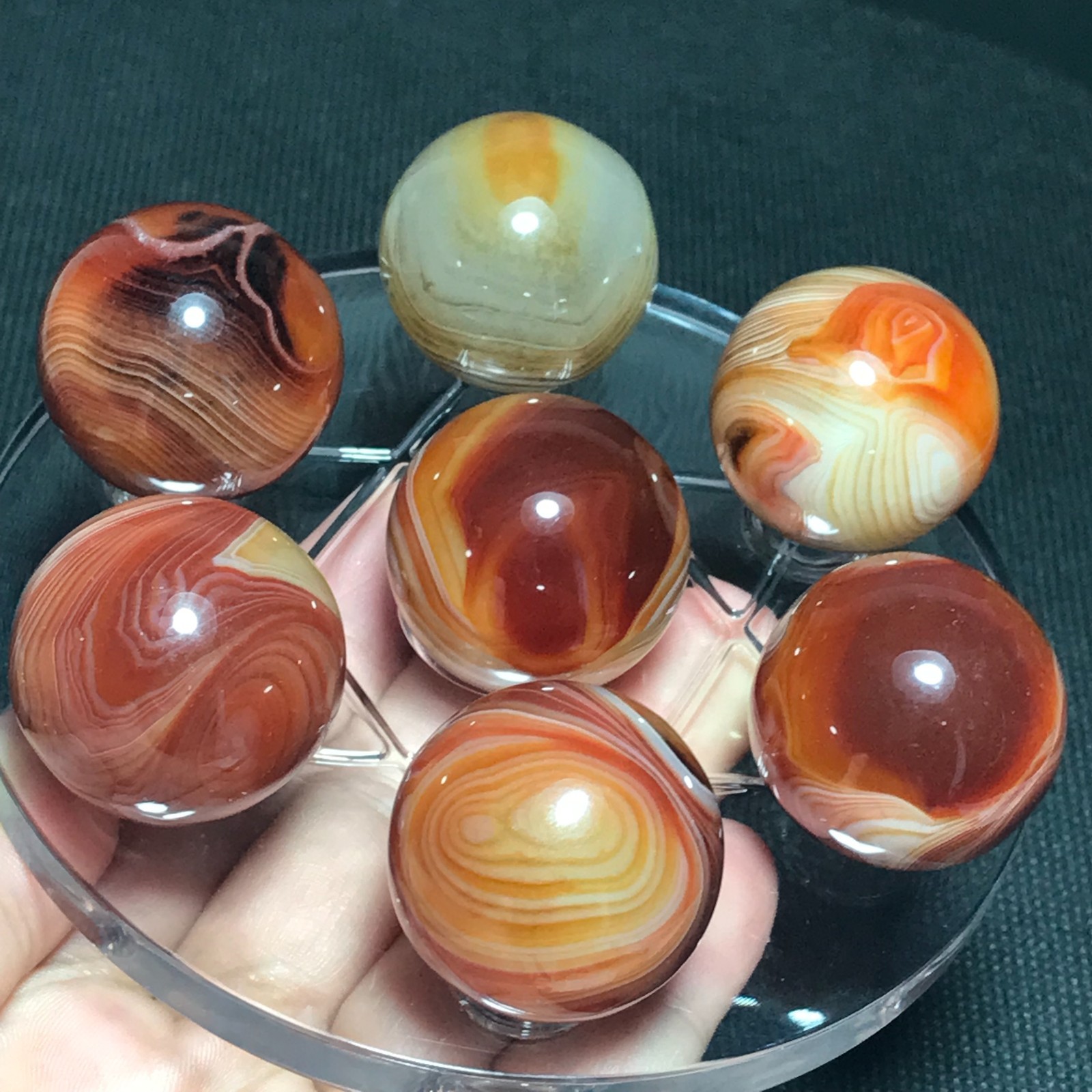 195g 7pcs 26mm Polished Silk Banded Lace Agate Ball Madagascar+base 476