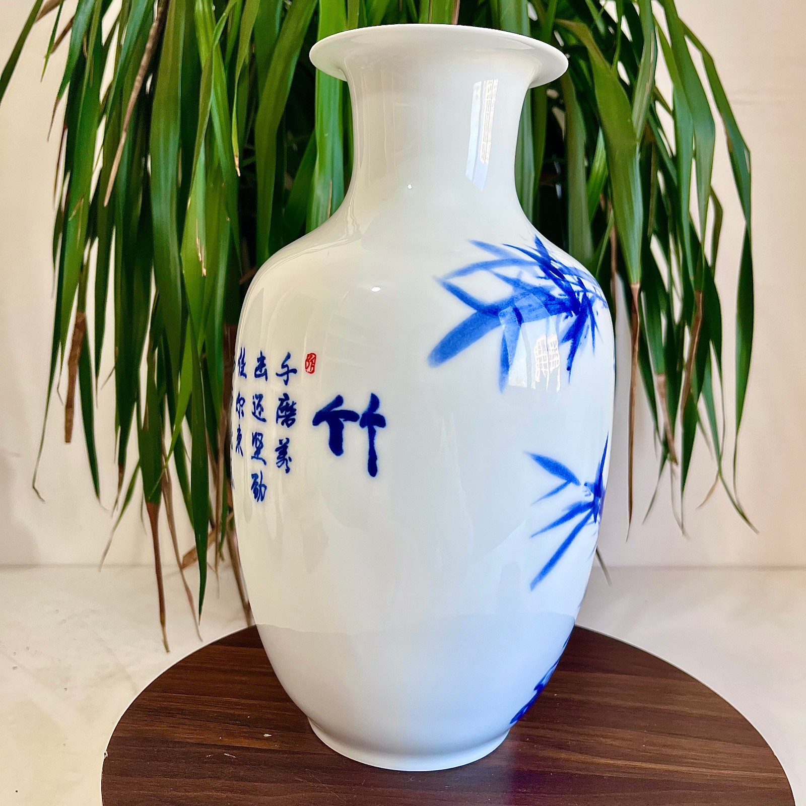 1.76LB Classic landscape painting poetic ceramic vase from Jingdezhen, China