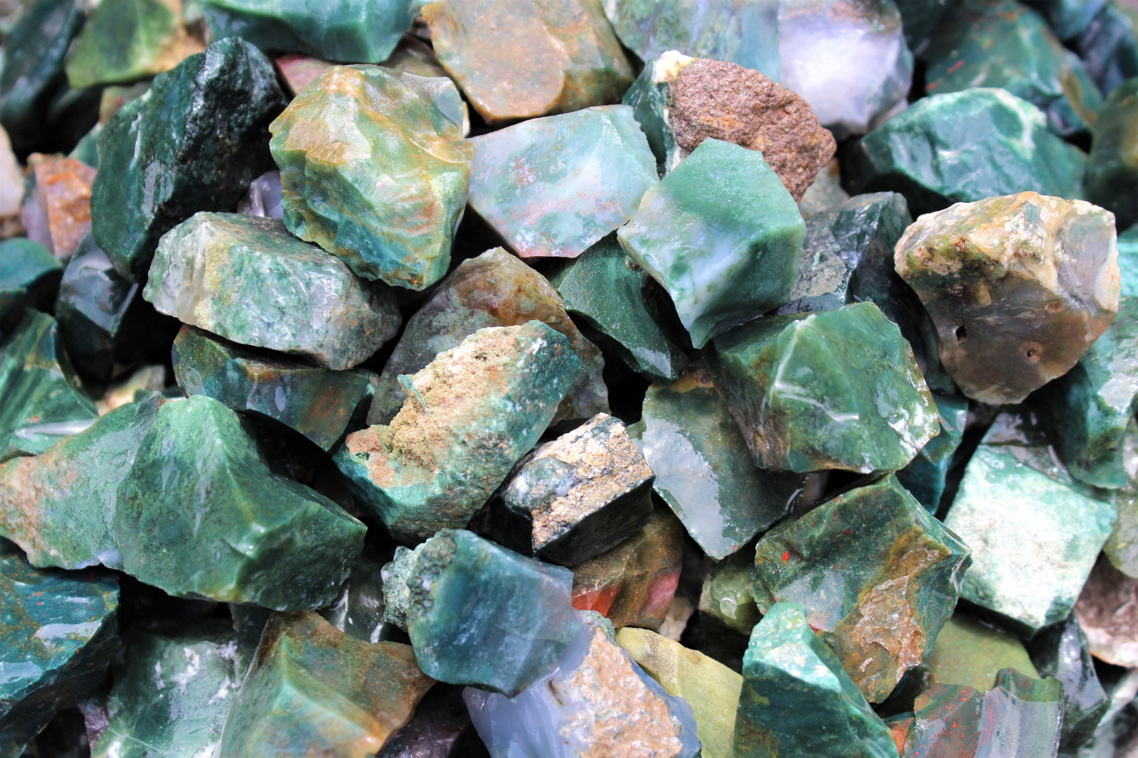 1/4 lb Bulk Lot Natural Rough Bloodstone Raw Rock Stone (Crystal Healing 4 oz)