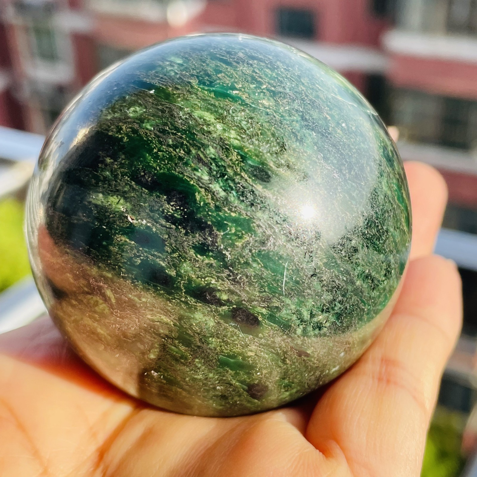 290G Natural emerald ball spiritual healing F3