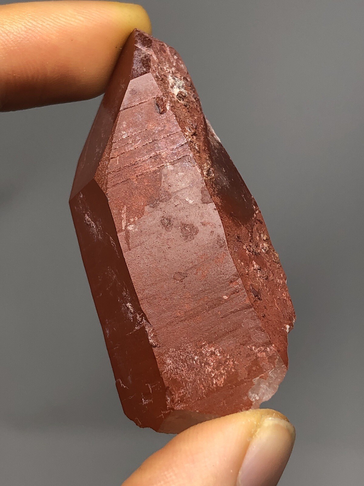 Red Quartz Crystal Point Morocco 1.7oz N34