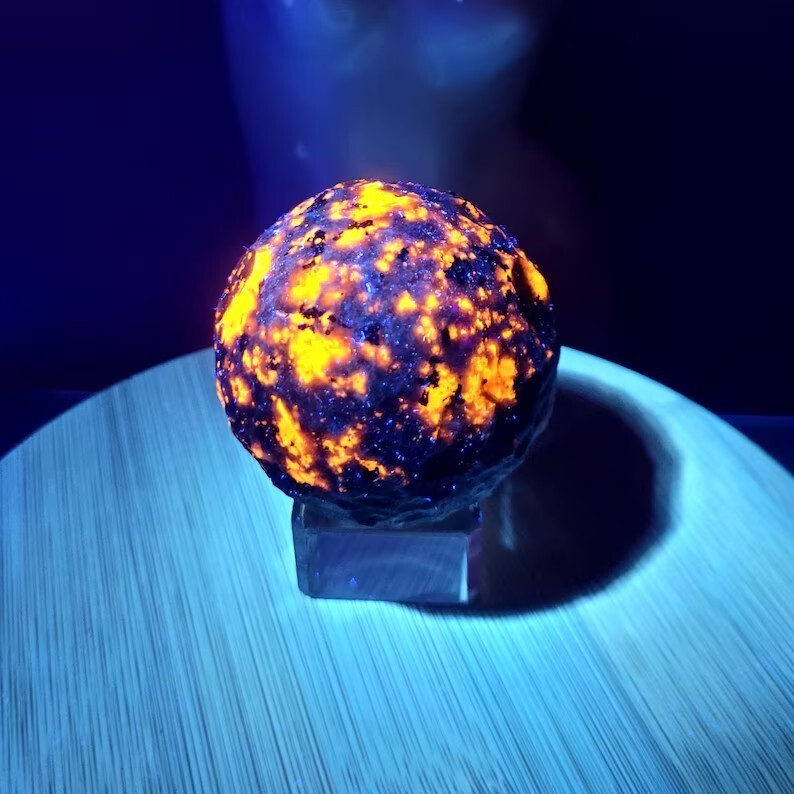 2″ Emberlite Full Moon Yooperlite Sphere Ball UV Glow Stone Crystal Decor Gift