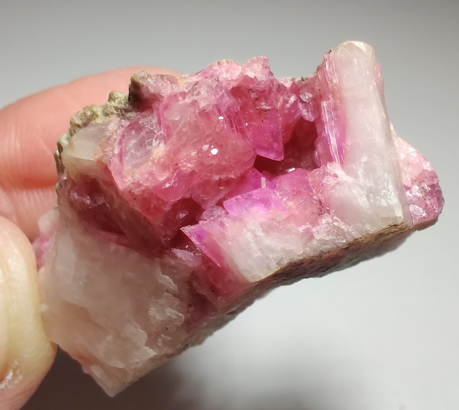 Cobalt bearing Calcite crystal, stunning colors! rare form. DR Congo. 27 grams.