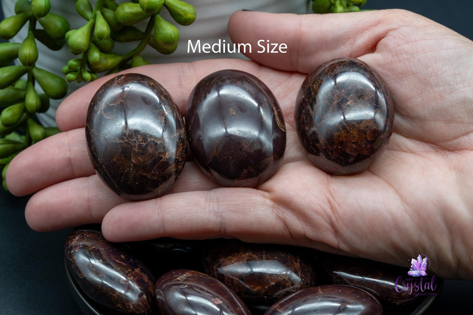 Red Star Garnet Palmstone