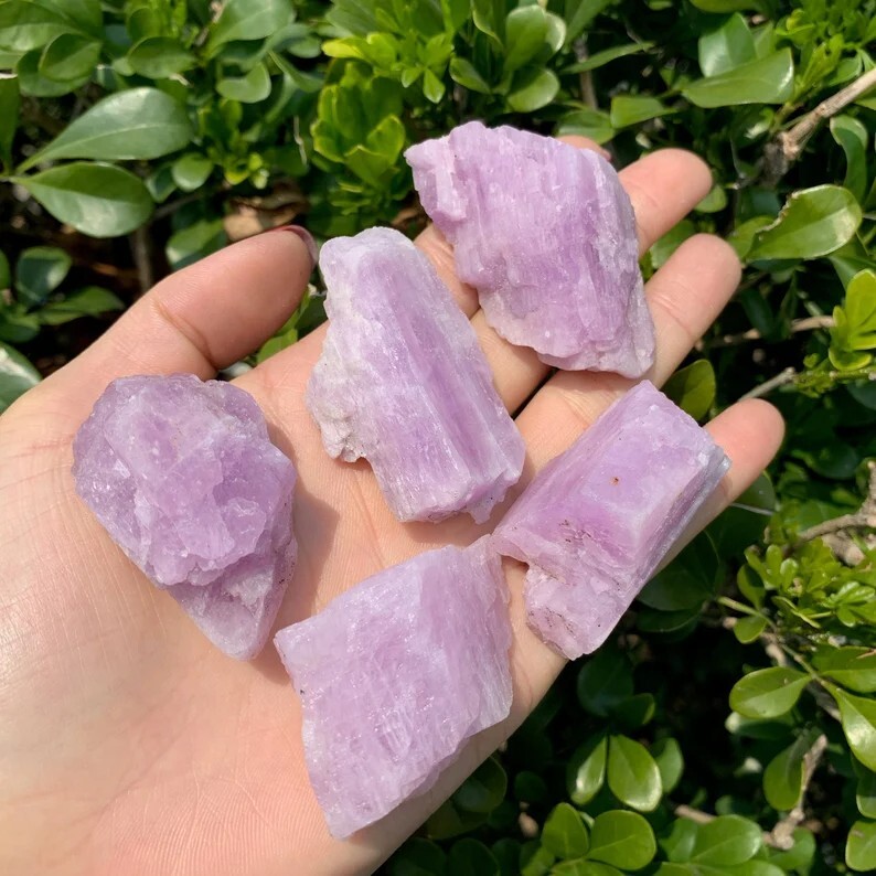 Raw Rough Kunzite Chunk Healing Purple Crystal Mineral Rock Specimens Gifts 1PCS